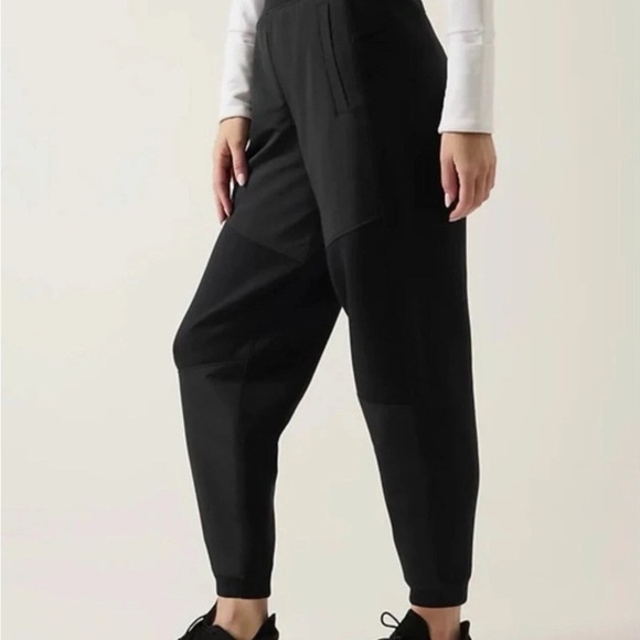 Athleta Pants - Athleta Women's Black Joggers